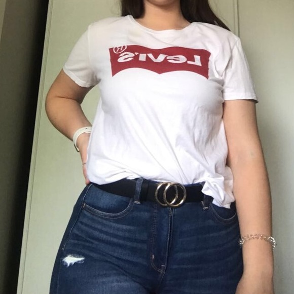 ❤️ Levi’s Classic Logo Tee - Picture 2 of 4